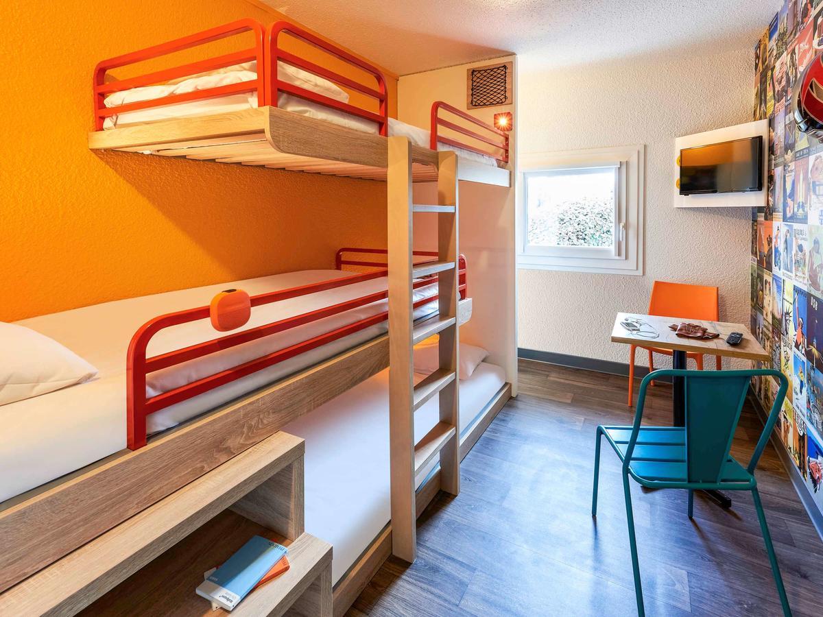Hotelf1 Chartres Le Coudray Zewnętrze zdjęcie